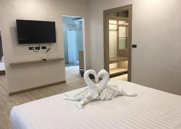Phattrasom Villa ชะอำ