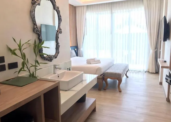 Phattrasom Villa ชะอำ