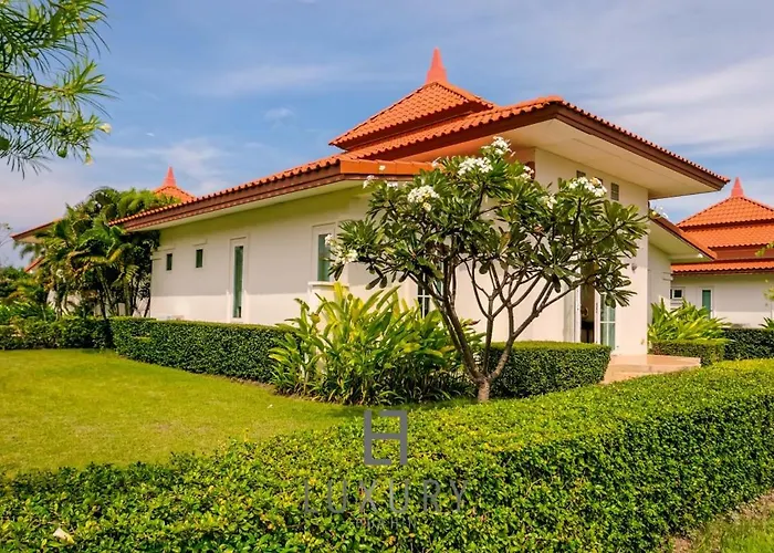 Bali Style 2 Bedroom Villa With Pool - B99 Hua Hin